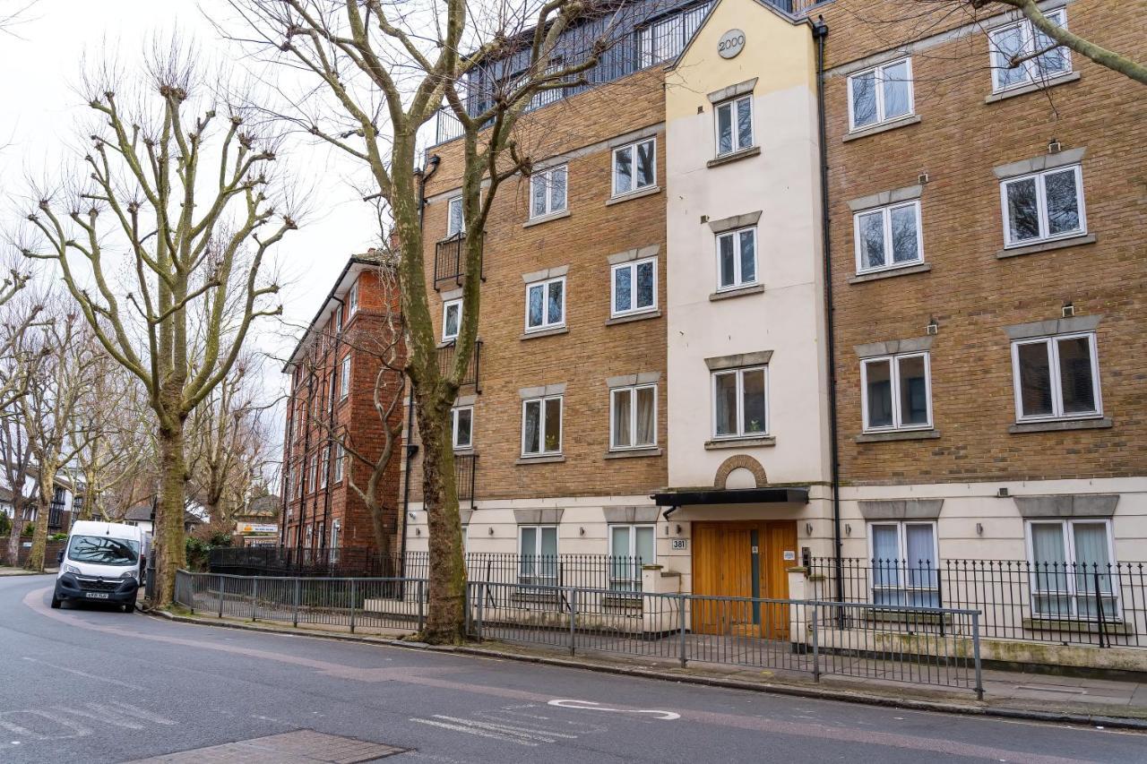 Chic 3 Bed Apartment Near London Bridge With Balcony Εξωτερικό φωτογραφία